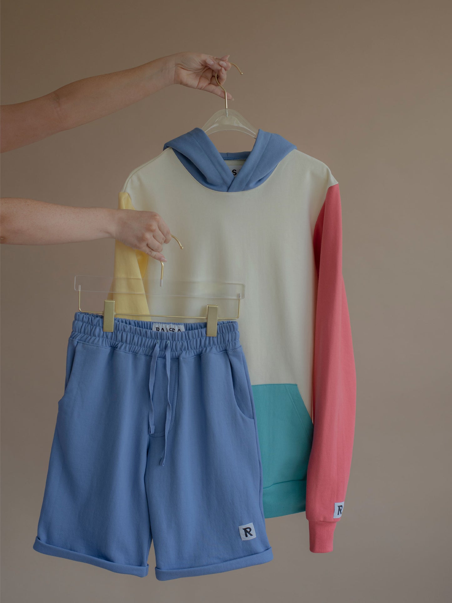 Hoodie colorblock X short cielito